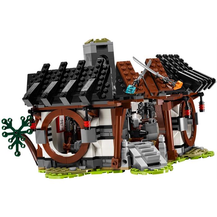 Lego 70627 Ninjago Ejderhanın Demir Atölyesi