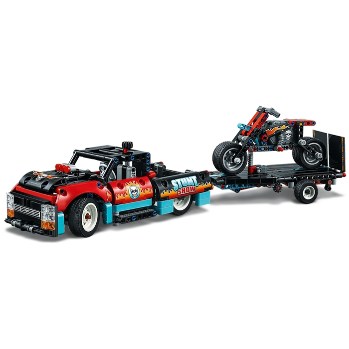 Lego 42106 Technic Gösteri Kamyoneti ve Motosikleti