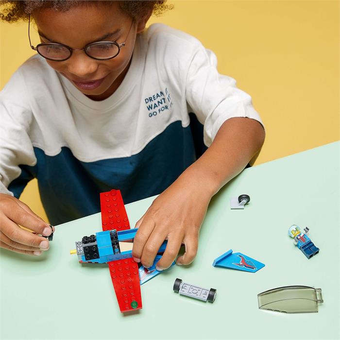 Lego City 60323 Gösteri Uçağı