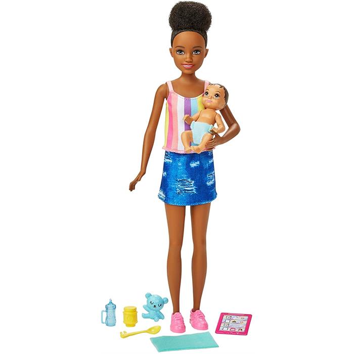 Barbie Skipper Bebek Bakıcısı Bebek ve Aksesuarları Oyun Setleri - Kot Etekli, Siyah Saçlı Bakıcı GRP12