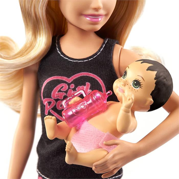 Barbie Skipper Bebek Bakıcısı Bebek ve Aksesuarları Oyun Setleri - Sarı Saçlı Bakıcı GRP13